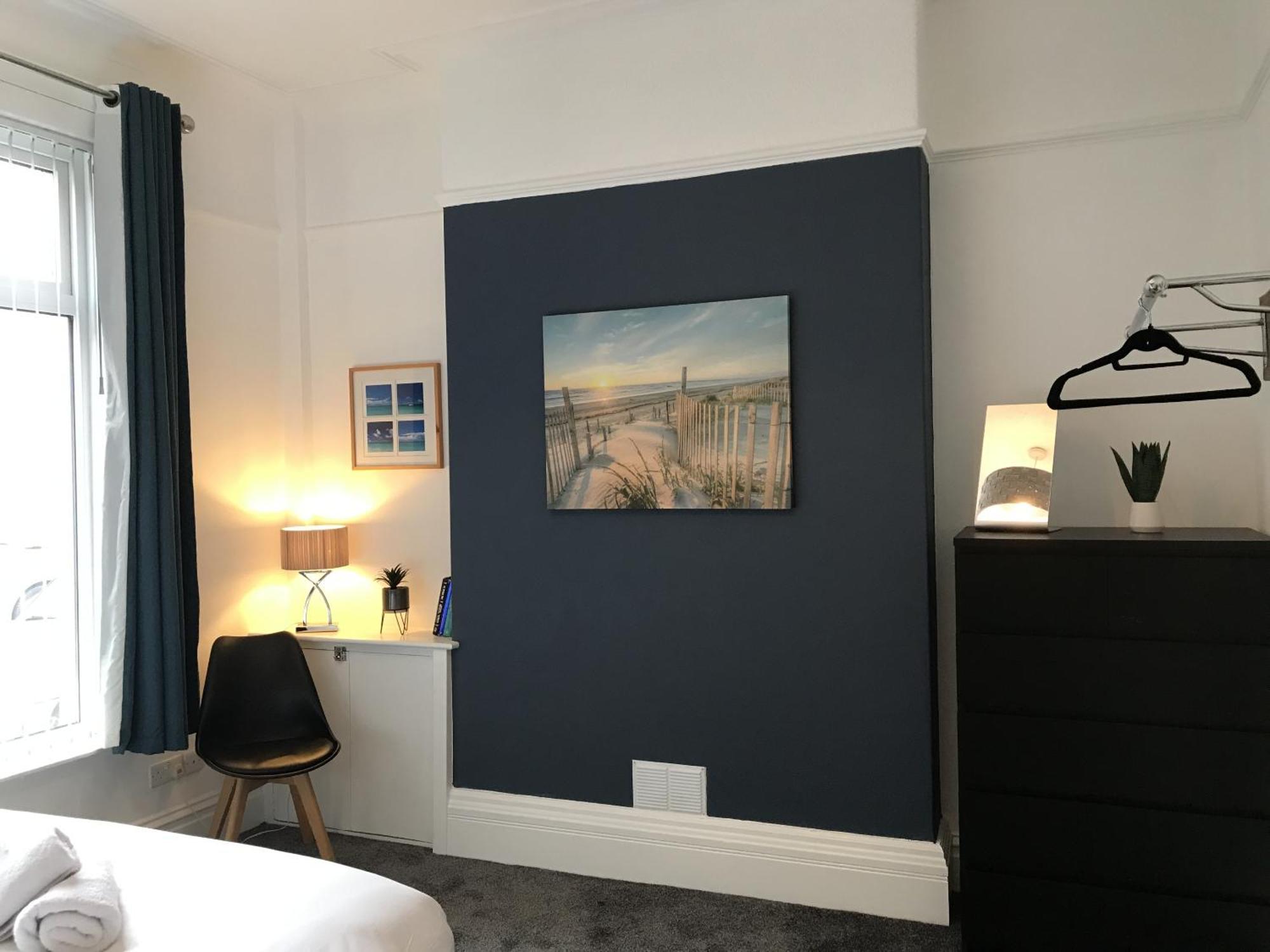 Bright Spacious 3-Bed With Office & Patio, Preston 프레스턴 외부 사진
