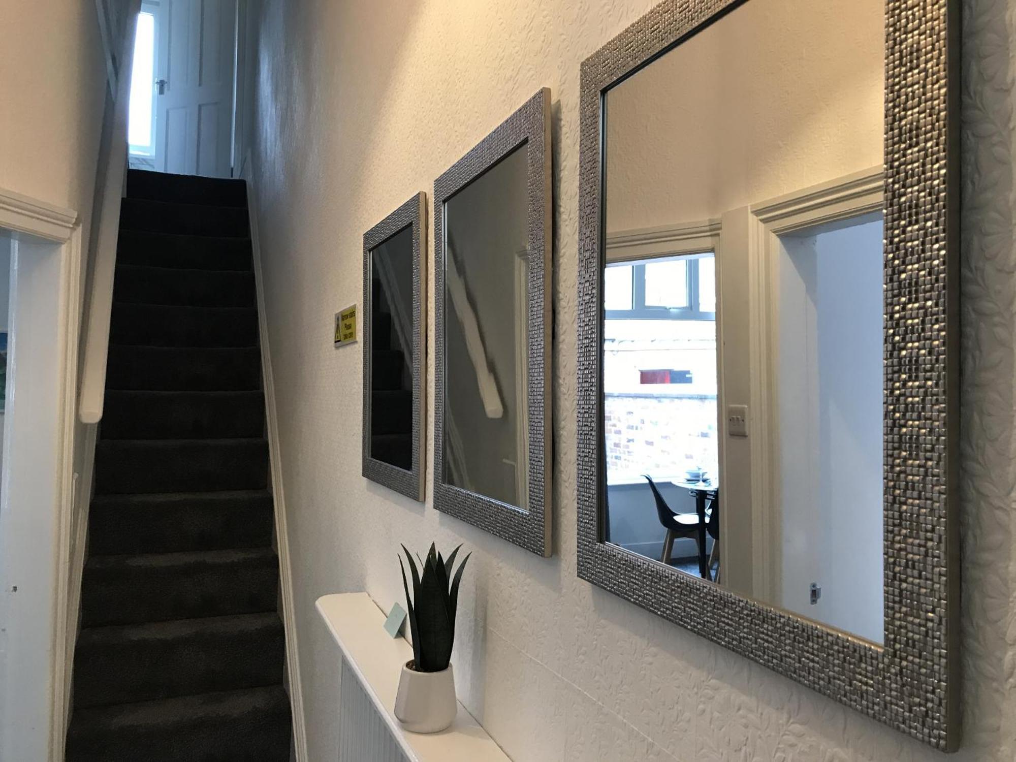Bright Spacious 3-Bed With Office & Patio, Preston 프레스턴 외부 사진