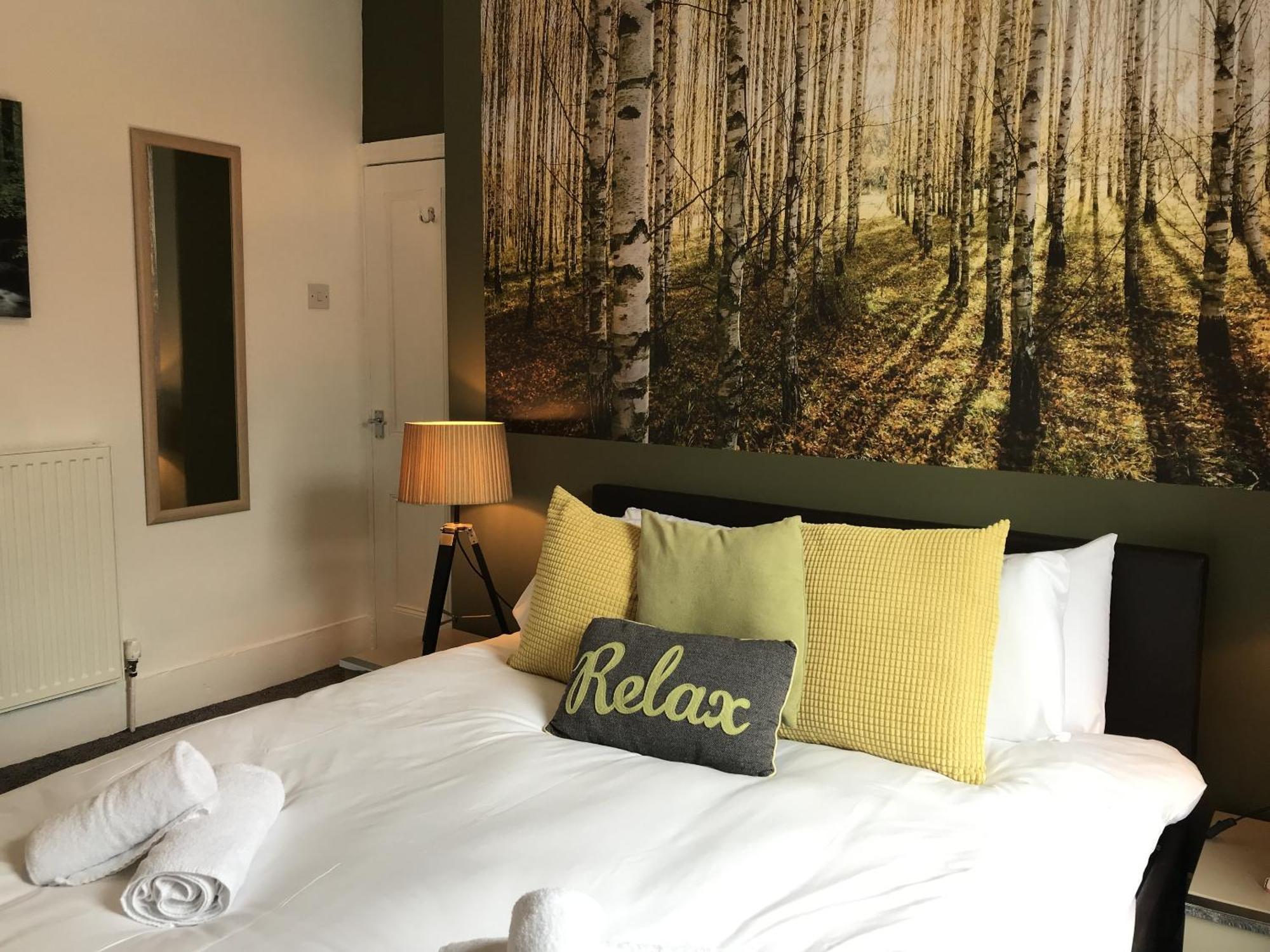 Bright Spacious 3-Bed With Office & Patio, Preston 프레스턴 외부 사진
