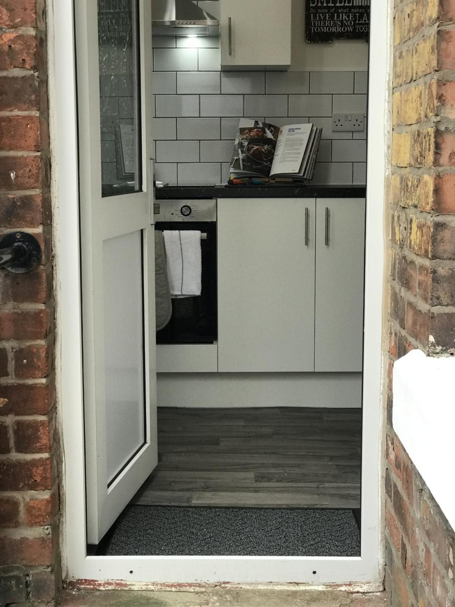 Bright Spacious 3-Bed With Office & Patio, Preston 프레스턴 외부 사진