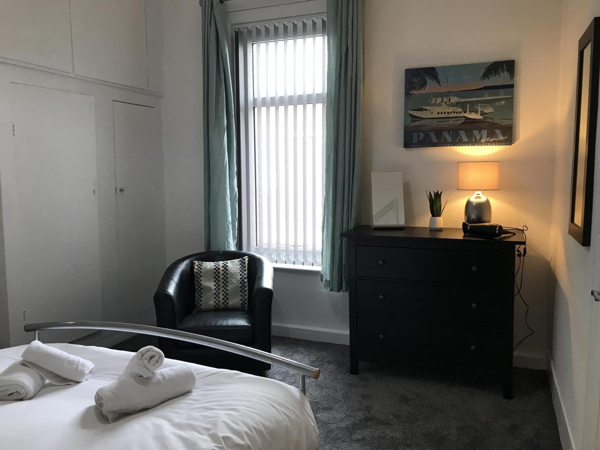Bright Spacious 3-Bed With Office & Patio, Preston 프레스턴 외부 사진