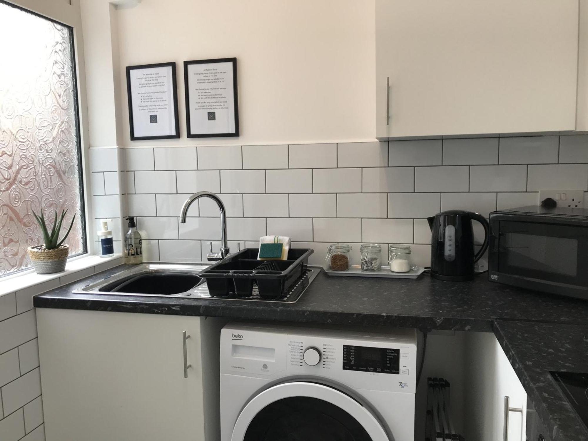 Bright Spacious 3-Bed With Office & Patio, Preston 프레스턴 외부 사진